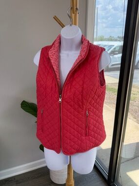 Vineyard Vines Quilted Reversible Coral and Pink Whale Printed Vest Sz M